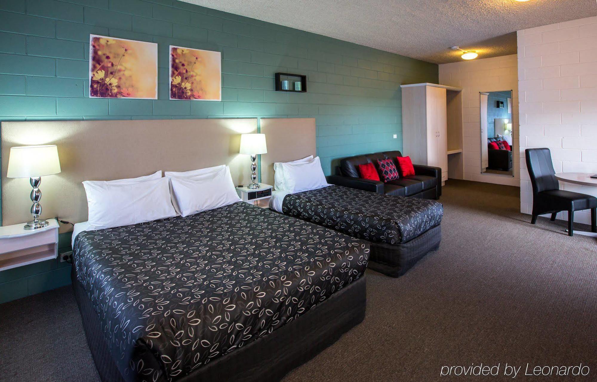 Hotel Comfort & King Avenue Sale